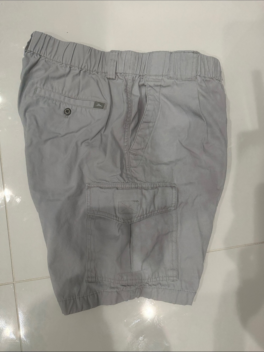 Tommy Bahama Light Gray Elastic-Waist Cargo Shorts - Men